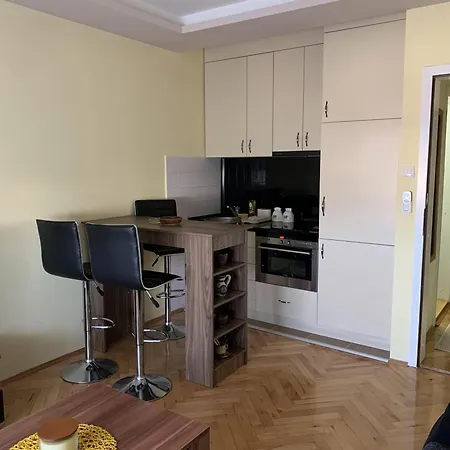 Anni Apartment